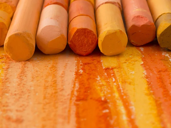 Színes művészeti ceruzák — Stock Fotó
