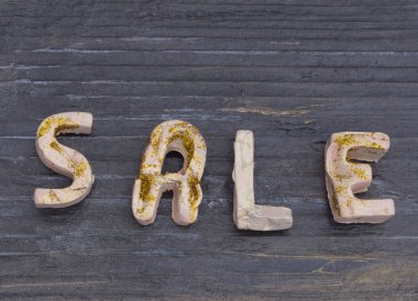 ahşap zemin üzerinde satış konsepti