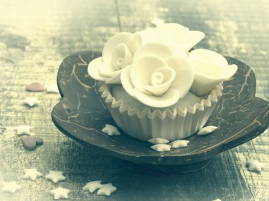 cupcake vintage bir aranjman
