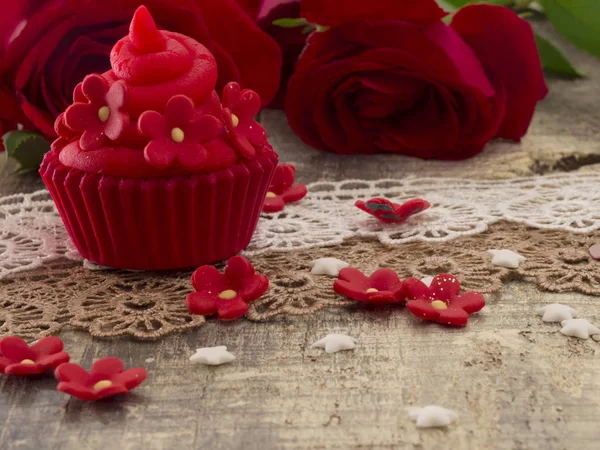 Bunte und geschmackvolle Cupcakes — Stockfoto