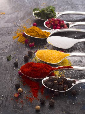 Tablo renkli baharat