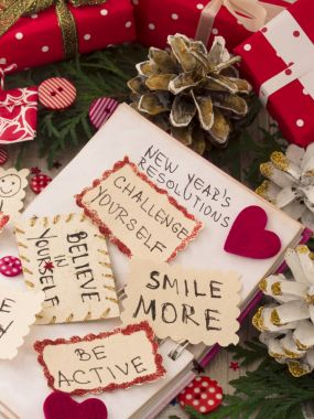 Yeni yıl kararları ile tatil dekorasyon