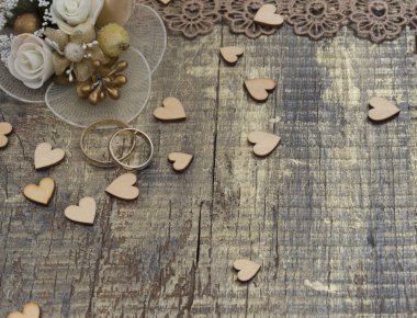 Altın alyans, aşk kavramı