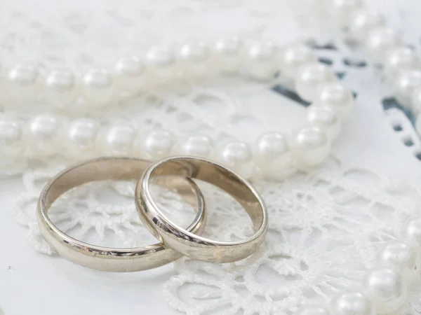 Golden Wedding Rings Love Concept — Stock Photo, Image