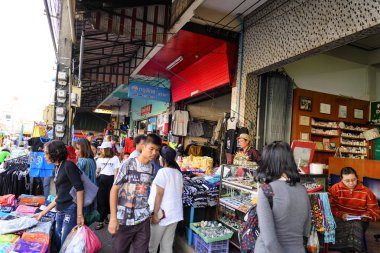  Mae Sai sokak pazarı.