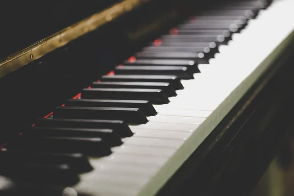 Primer Plano Del Teclado Del Piano — Foto de Stock