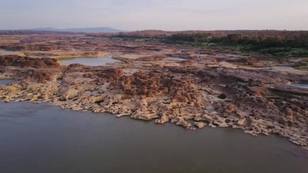 Samphanbok 大峡谷的亚洲。在泰国乌汶府湄公河区域 — 图库视频影像