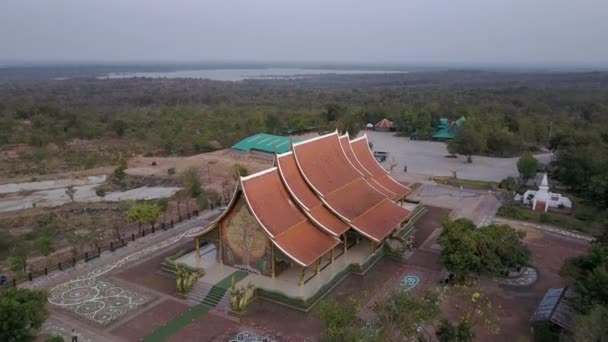 Wat Sirindhornwararam (Temple Phu Prao), Ubon Ratchathani, Thaïlande . 