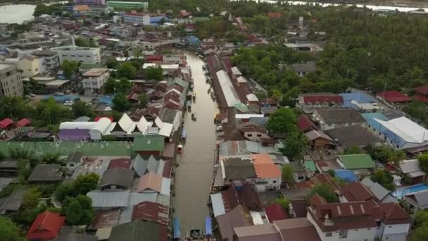 Ampawa flytande marknad, Samutsongkhram, Thailand. — Stockvideo