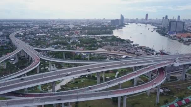 Aerial view of bhumibol bridge crossing chaopraya river in bangkok thailand — Stock Video
