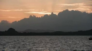 Koh Phitak balıkçı köyü, Chumphon, Tayland. 