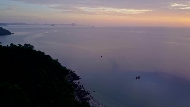 Koh Phitak halászfaluban, Chumphon, Thaiföld. — Stock videók