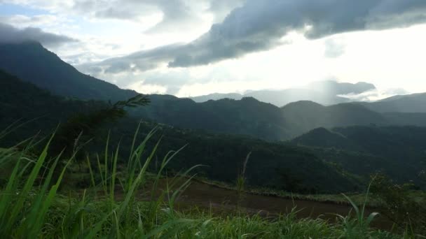 Uitzicht punt aantrekkingskracht van Khaoko en Phu Tub Berg, Phetchabun, Thailand. — Stockvideo