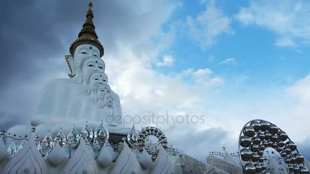 Wat Phra Sorn Kaew Khaoko: Phetchabun, Thailand. — Stok video