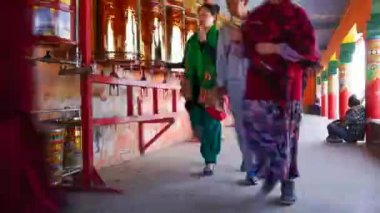 Larung gar (Budist Akademisi) de Sichuan, Çin. Larung Vadisi içinde Sertar County, Garze Tibet Özerk İli, Tibet, Kham (Xikang), Çin bir şehirdir. 