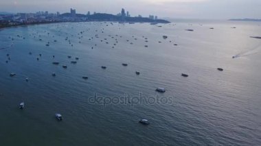 Alacakaranlık manzarası Pattaya havadan görünümü, Pattaya city, Chonburi, Tayland, Thailand. 