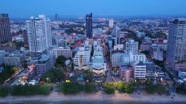 Alacakaranlık manzarası Pattaya havadan görünümü, Pattaya city, Chonburi, Tayland, Thailand. 
