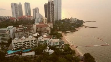 Alacakaranlık manzarası Pattaya havadan görünümü, Pattaya city, Chonburi, Tayland, Thailand. 