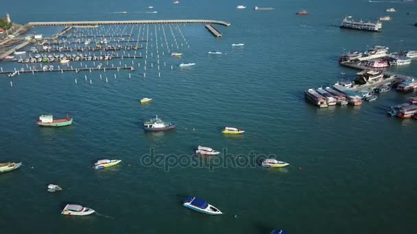 巴厘岛海码头和芭堤雅市泰国春武里的核心 — 图库视频影像