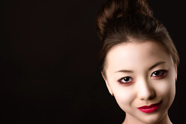 Portret mooi Koreaanse meisje close-up met lichte make-up — Stockfoto