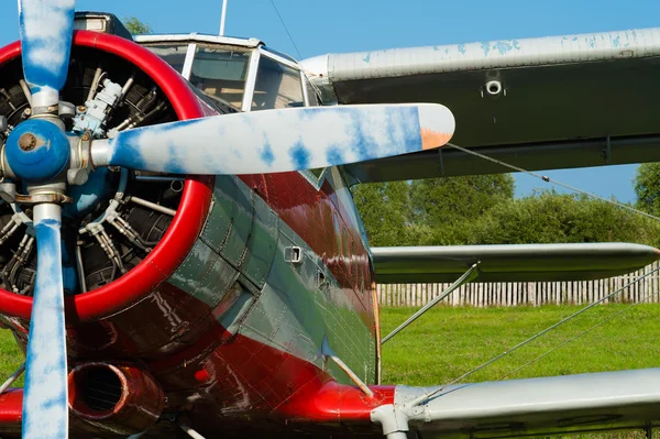 Plane with propeller closeup outdoors — Stock Photo, Image