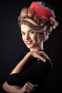 güzel saç modeli ile sanatsal portre genç kız