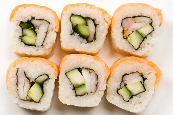 Hat sushi tekercs-uborka, felülről — Stock Fotó