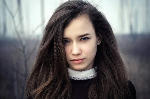 Retrato bonito adolescente menina closeup — Fotografia de Stock