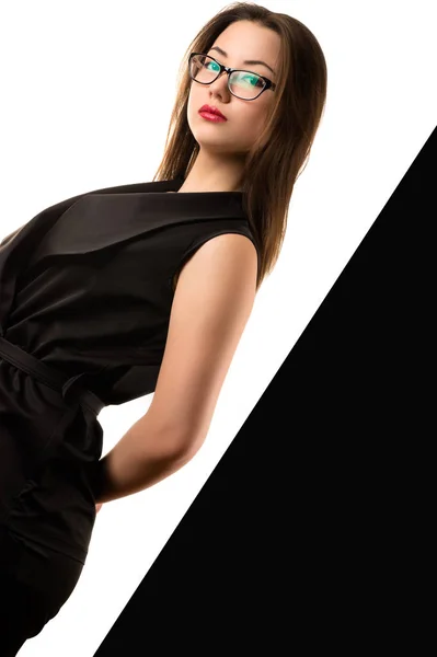 Vacker elegant koreanska flicka på svart och vit bakgrund — Stockfoto