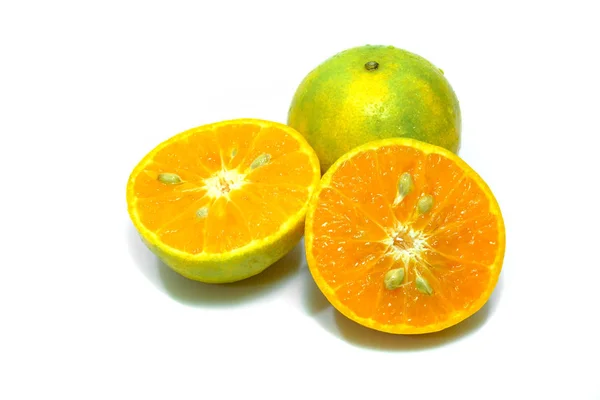 Naranja en fondo blanco — Foto de Stock