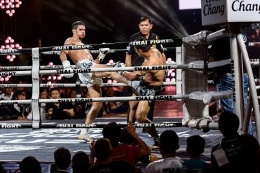 Tayland ve Youssef Boughanem Tay dövüş 2016 yılında Belçika Saiyok Pumphanmuang rüzgarlı spor