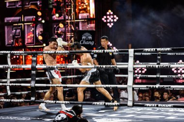 Payak-Samui Lukiaoporongtom-Tayland ve Tayland kavga 2016 yılında Özbekistan'ın Bobur Tagaev Kromsappasamit