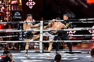 Payak-Samui Lukiaoporongtom-Tayland ve Tayland kavga 2016 yılında Özbekistan'ın Bobur Tagaev Kromsappasamit