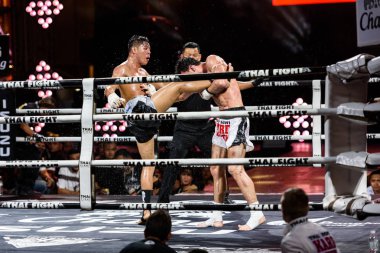 Payak-Samui Lukiaoporongtom-Tayland ve Tayland kavga 2016 yılında Özbekistan'ın Bobur Tagaev Kromsappasamit