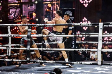 Payak-Samui Lukiaoporongtom-Tayland ve Tayland kavga 2016 yılında Özbekistan'ın Bobur Tagaev Kromsappasamit