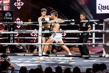 Tayland Sudsakorn Sor.Klinmee ve Antoine Pinto Tay Fransa 2016 mücadele