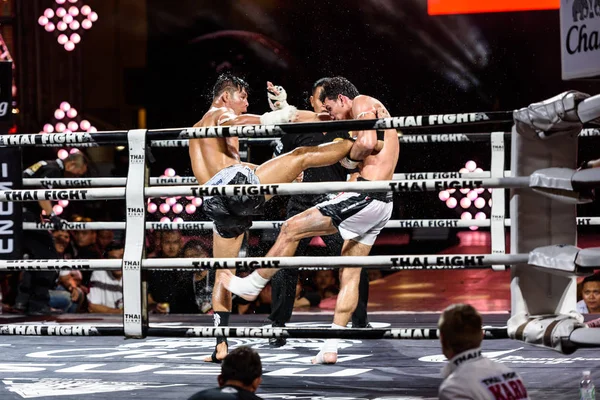 Payak-Samui Lukiaoporongtom-Tayland ve Tayland kavga 2016 yılında Özbekistan'ın Bobur Tagaev Kromsappasamit