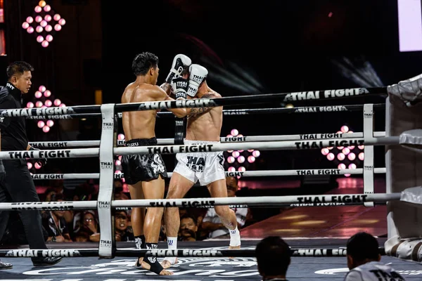 P.T.T. Petchrungrueng Tayland ve Tayland Kanada'da Sean Kearney 2016 mücadele