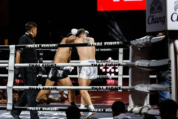 P.T.T. Petchrungrueng Tayland ve Tayland Kanada'da Sean Kearney 2016 mücadele