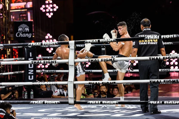 Tayland ve Brezilya Tay dövüş 2016 yılında Julio Lobo Saenchai P.K.Saenchai Muay Tay spor salonu