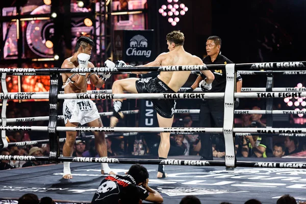 Tayland Sudsakorn Sor.Klinmee ve Antoine Pinto Tay Fransa 2016 mücadele