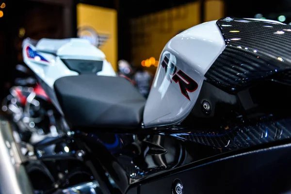 BMW Rr na displeji v Thajsku mezinárodní Motor Expo 2016. — Stock fotografie