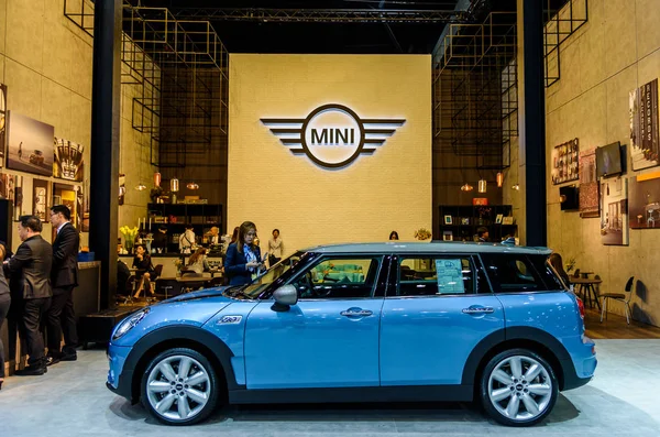 Mini Cooper Club ember autó. — Stock Fotó
