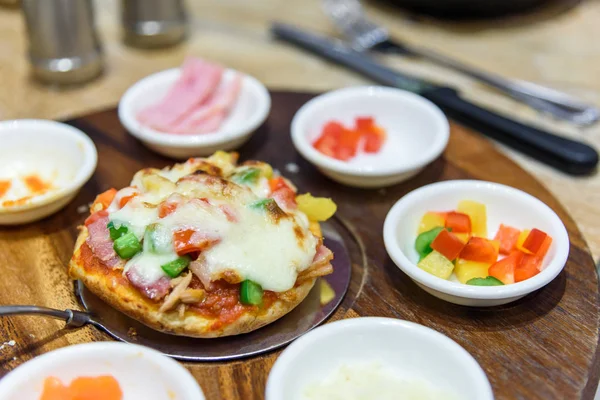 Ev yapımı mini Pizza. (DIY)