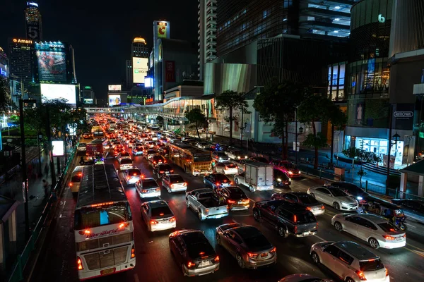 Traffic Jam in Central World Bangkok on Ratchadamri rd. — Stock Photo, Image