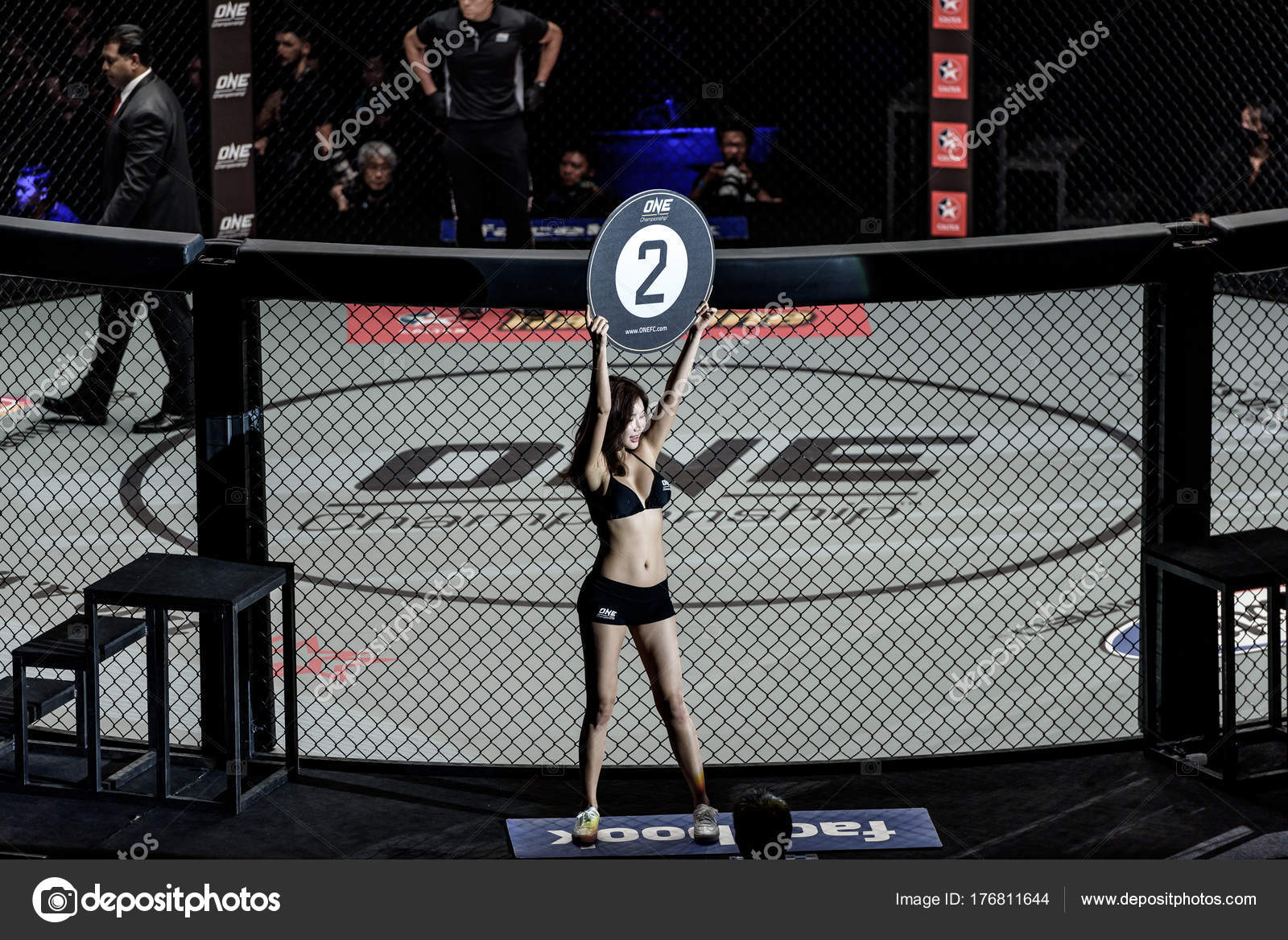 Ring Girl Chun Se Ra In One Championship Warrior Of The World Stock Editorial Photo C Tofudevil