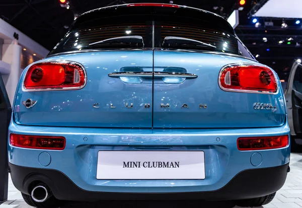 Mini Clubman en exhibición en el 39º Salón Internacional del Automóvil de Bangkok: Revolución en movimiento . Imágenes de stock libres de derechos