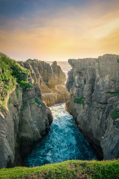 Pannenkoeken Van Rotsen Blowholes Punakaiki West Coast New Zealand Pancake Rechtenvrije Stockafbeeldingen