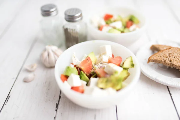 Healthy Salad Fresh Vegetables Avocado Tomatoes Fresh Mozzarella Cheese Served — Stock Photo, Image