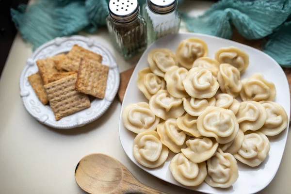 Russian Pelmeni Meat Dumplings Traditional Family Dish — Stock Photo, Image